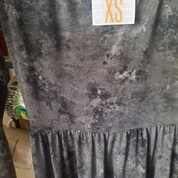 Lularoe Ryane - Picture 2 of 2